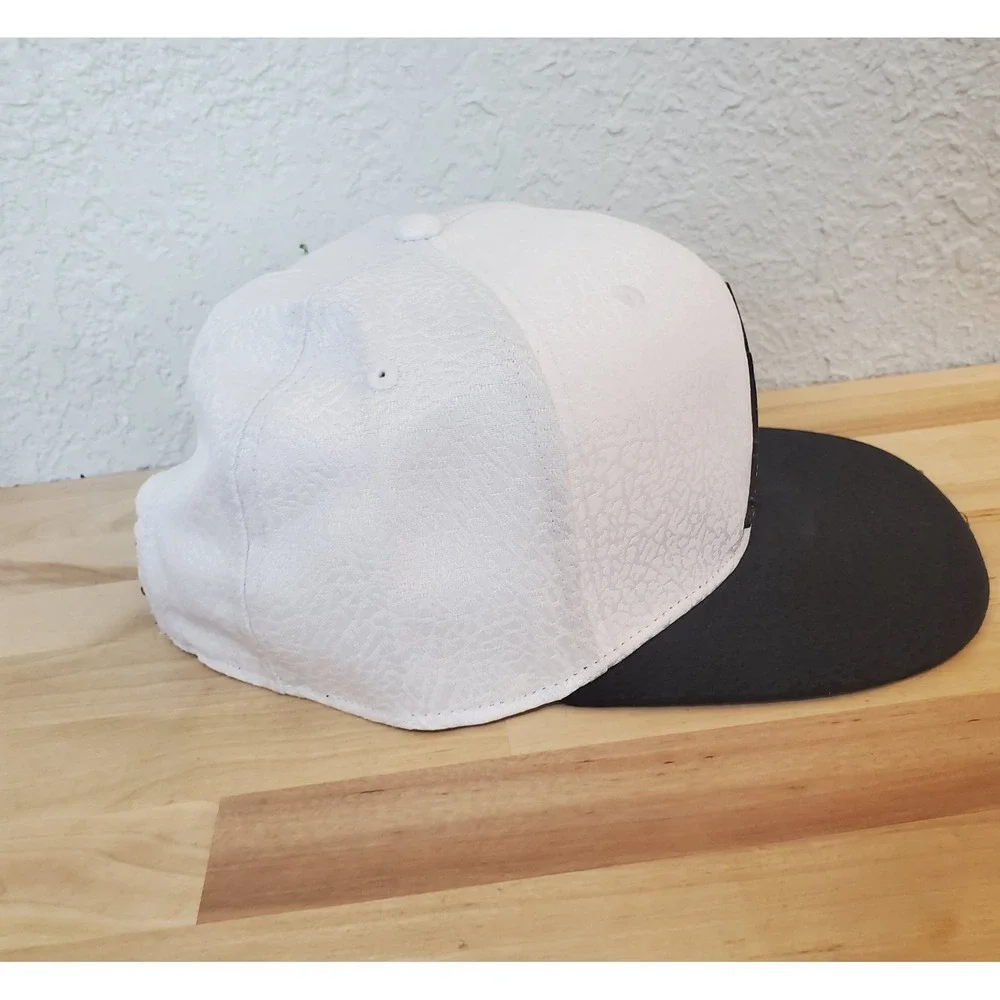 Nike Air Jordan Youth Hat White Elephant Print Snapback Cap 617846-001